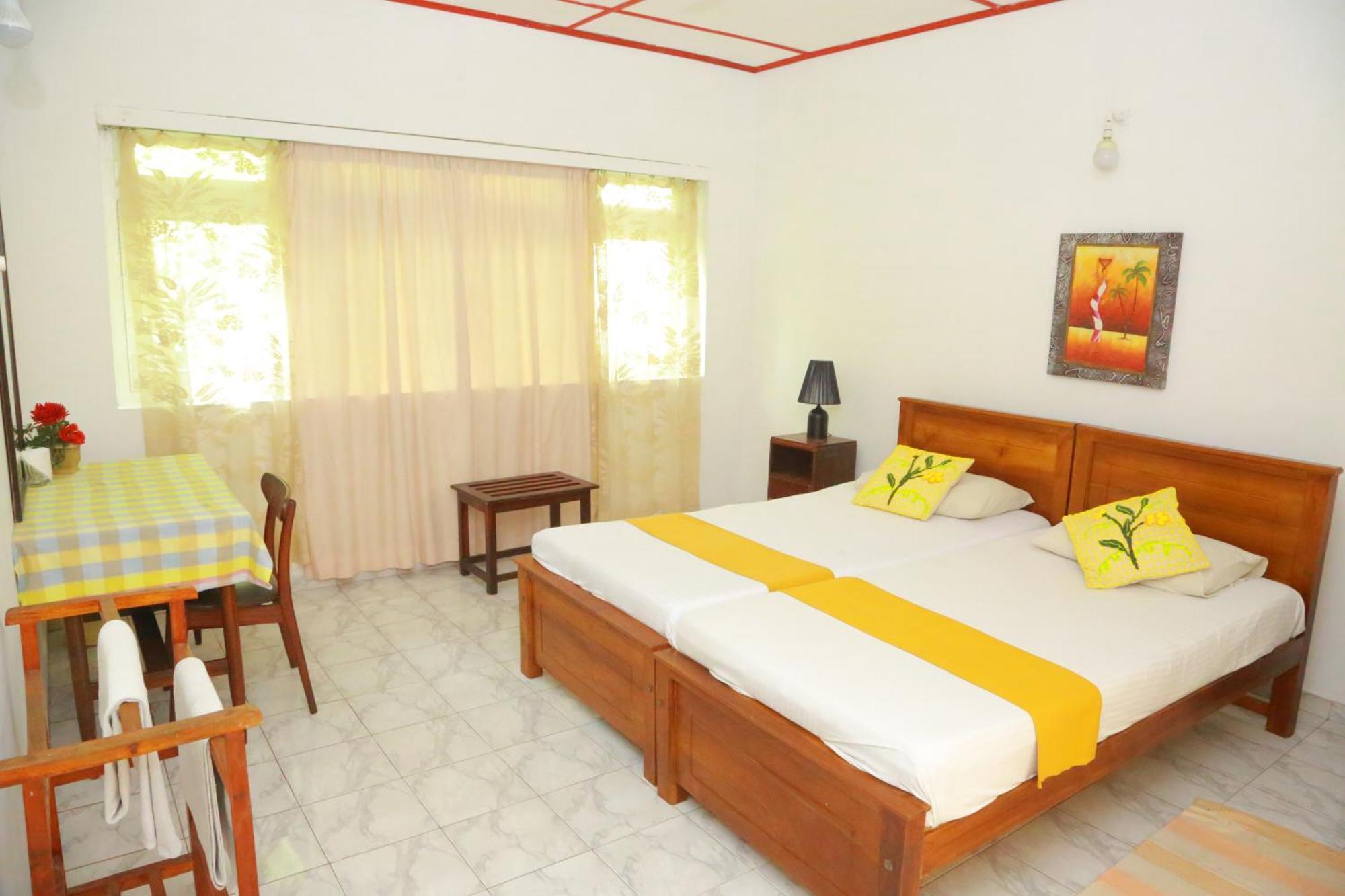 Ranveli Beach Hotel Dehiwala-Mount Lavinia Dış mekan fotoğraf